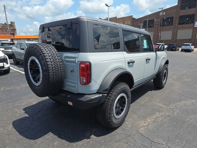 New 2026 White Ford Big Bend image 7