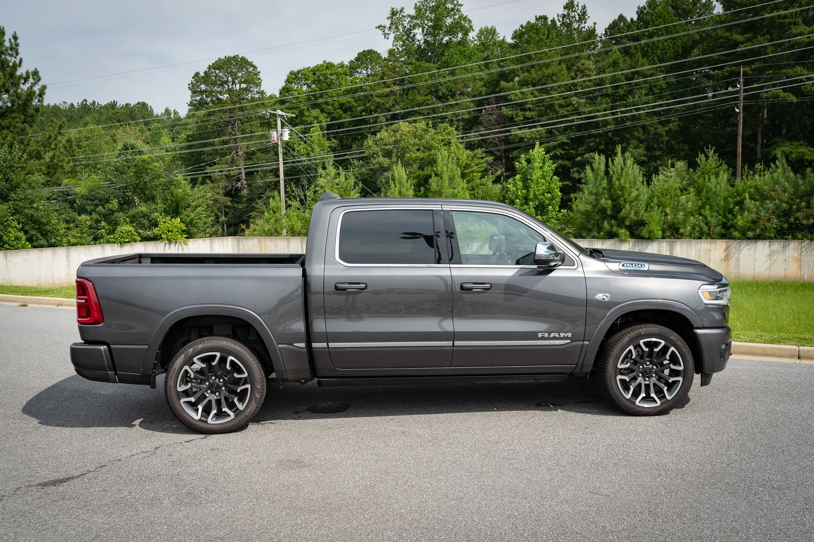 2026 RAM 1500 Limited - Photo 22