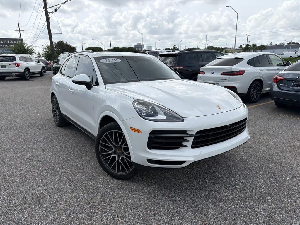 2019 Porsche Cayenne -'s photo