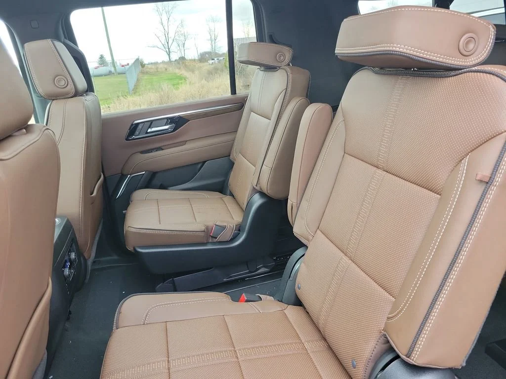 2026 Chevrolet Suburban High Country - Photo 30