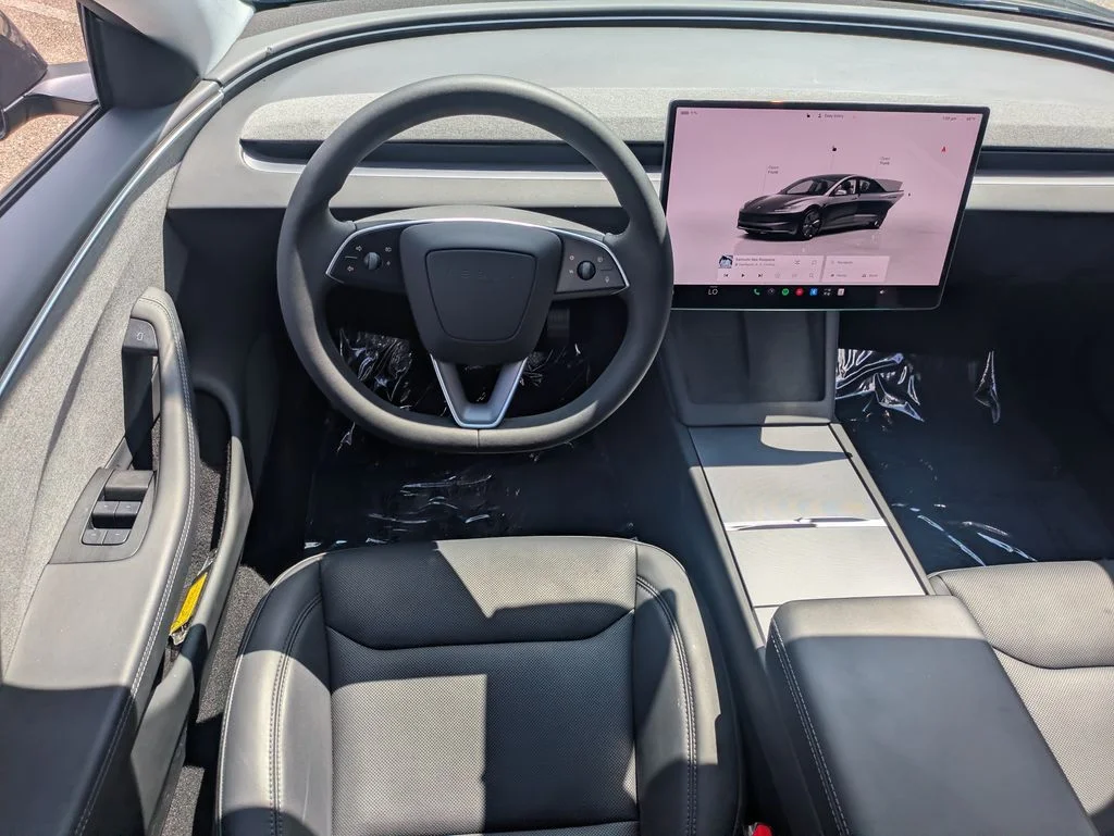 Used 2025  Tesla Long Range image 15