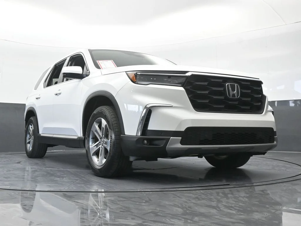 Used 2025 White Honda EX-L image 67