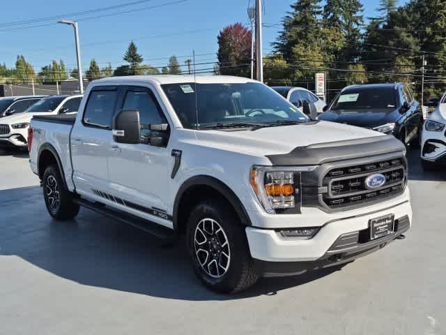 Used 2022 Oxford White Ford XLT image 2