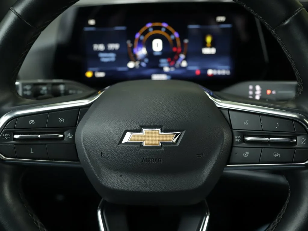 2025 Chevrolet Equinox LT - Photo 11