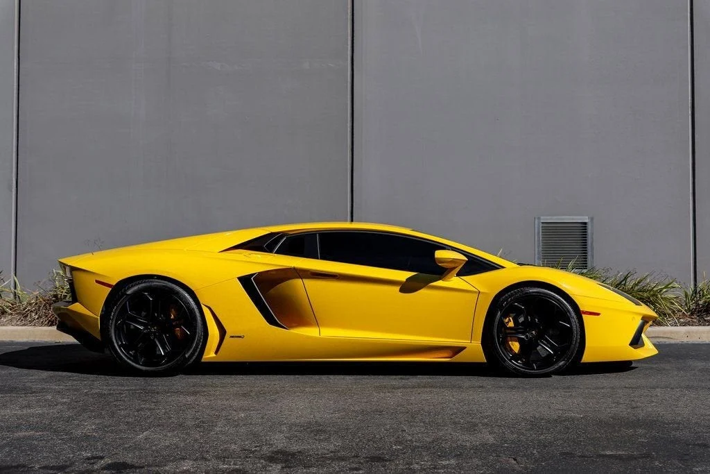 Used 2014 Giallo Evros Lamborghini LP700-4 image 6