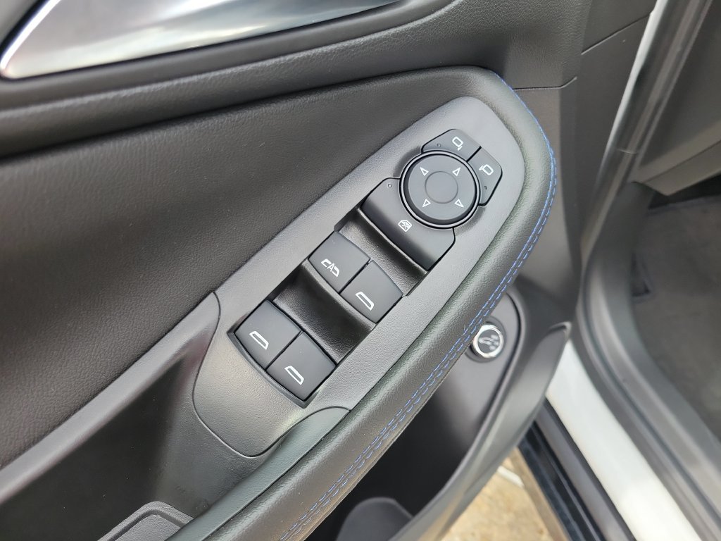 Used 2025 White Buick Sport Touring image 14