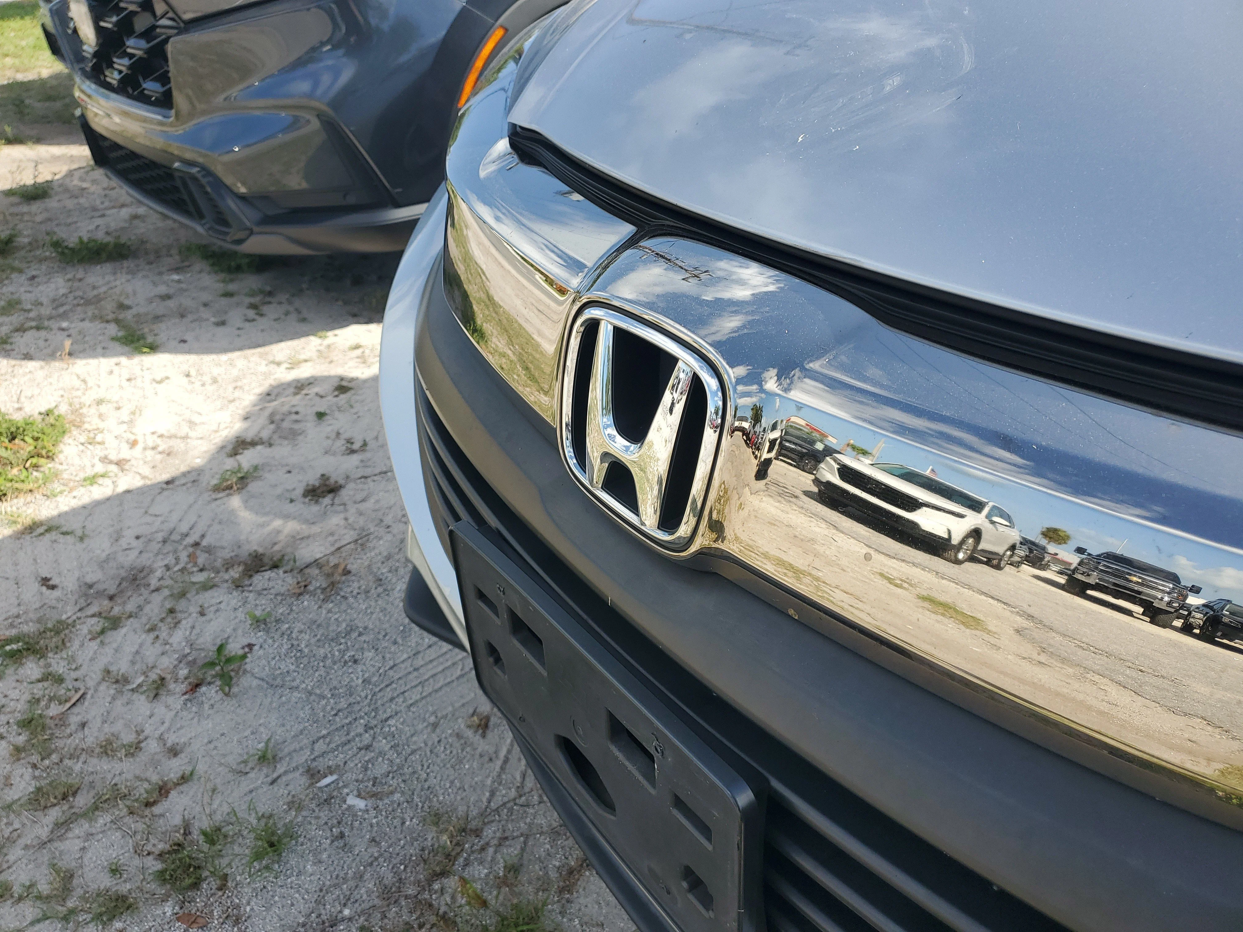 Used 2019 Silver Honda LX image 11