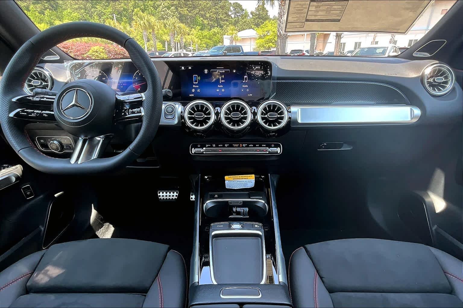 Used 2024 Starling Blue Metallic Mercedes-Benz GLB 250 image 9