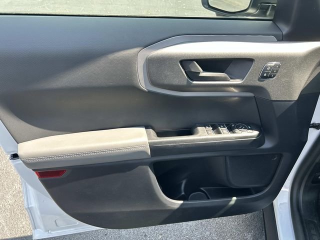 Used 2025 White Ford Badlands image 22