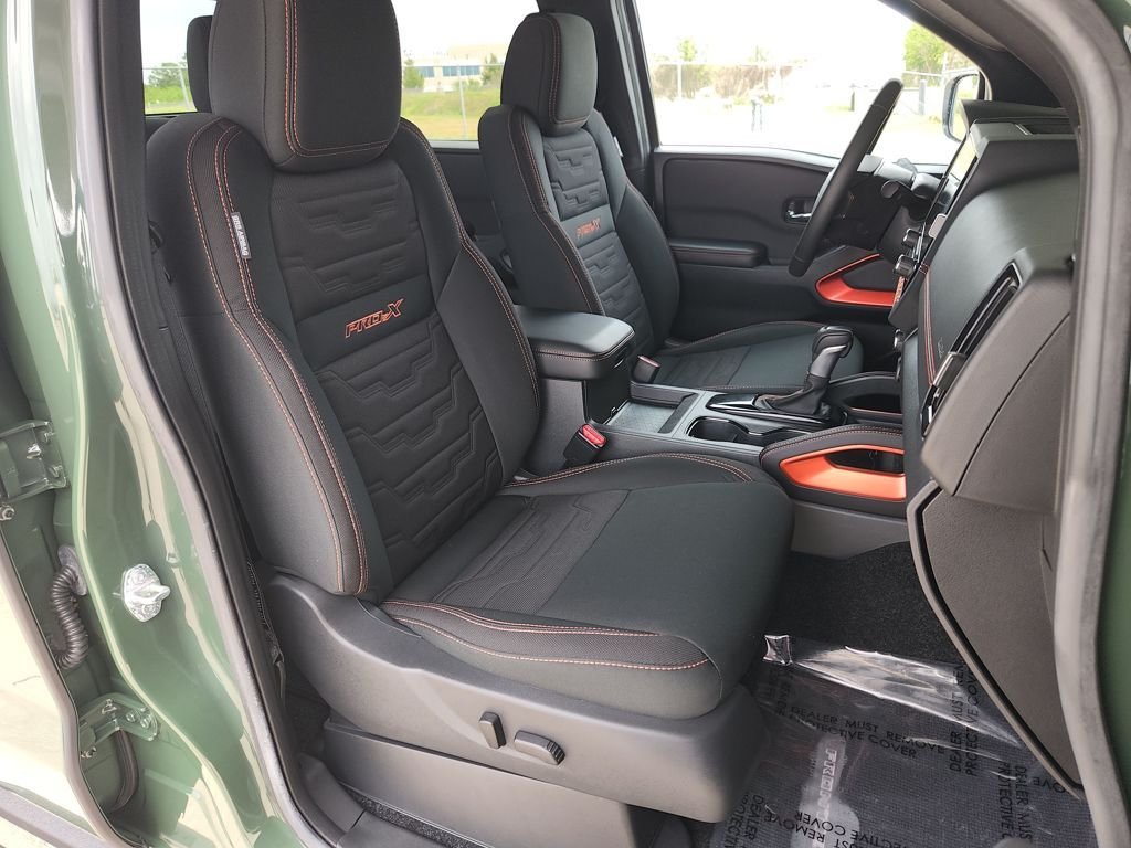 Certified Used 2025 Green Nissan PRO-X image 15