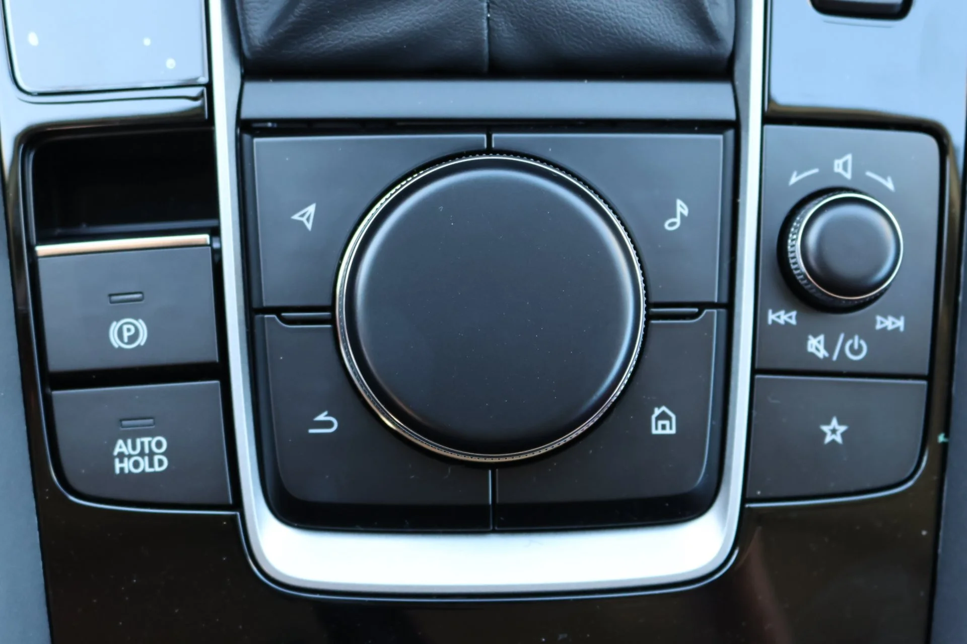 New 2026 Wind Chill Pearl Mazda Premium AWD image 15