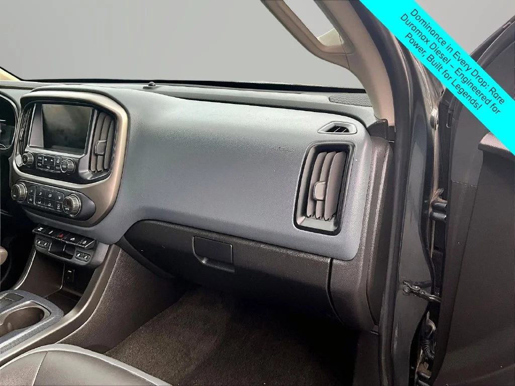 Used 2018 Gray Chevrolet Z71 image 16