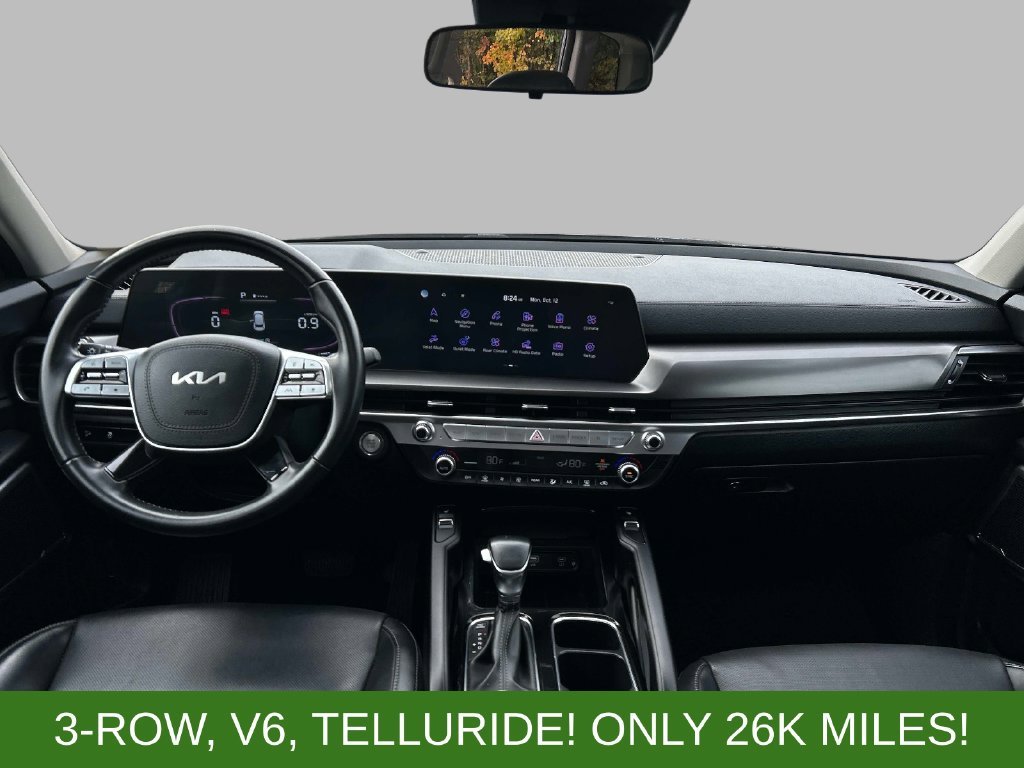 Used 2024 Black Kia S image 22