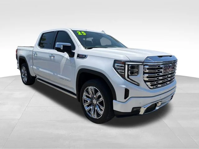 Used 2025 White GMC Denali image 1