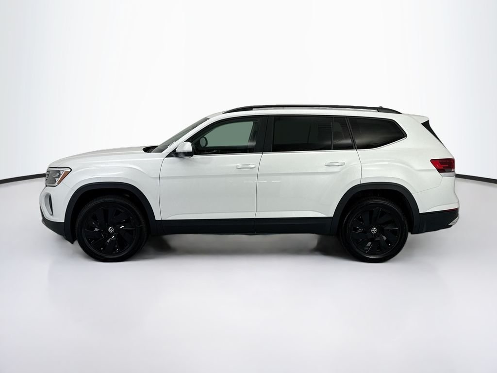 New 2026 Opal White Pearl Volkswagen SE w/Technology image 8