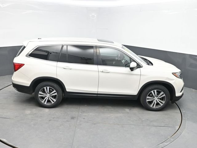 Used 2017 White Honda EX-L image 26