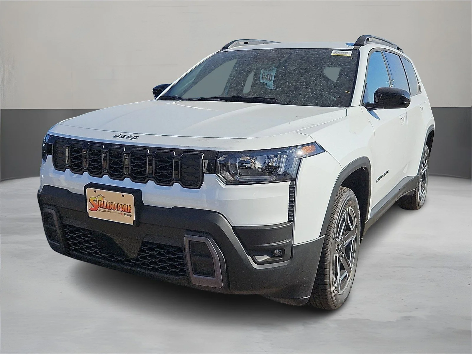 2026 Jeep Cherokee Laredo HEV 4X4's photo