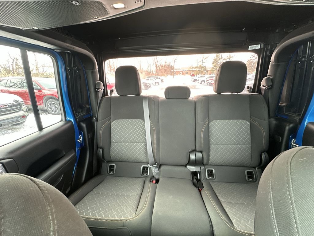 2024 JEEP GLADIATOR - Image 16