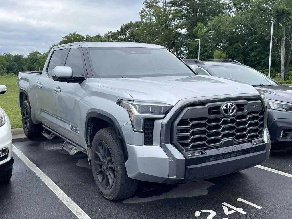 2025 Toyota Tundra Platinum 3.4L 4WD CrewMax 6.5' Bed's photo