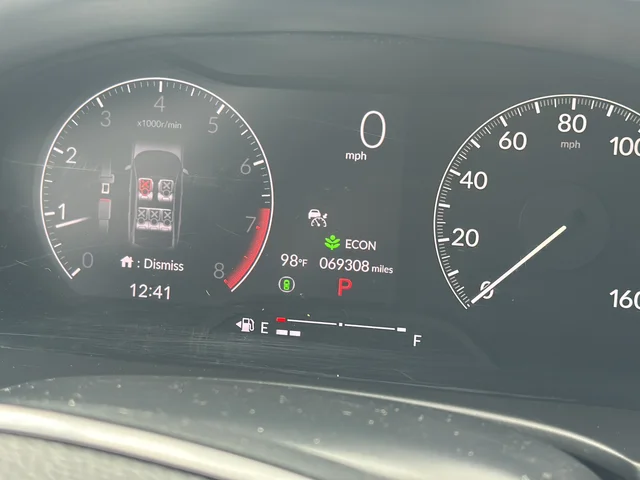 Used 2022  Honda Sport image 12