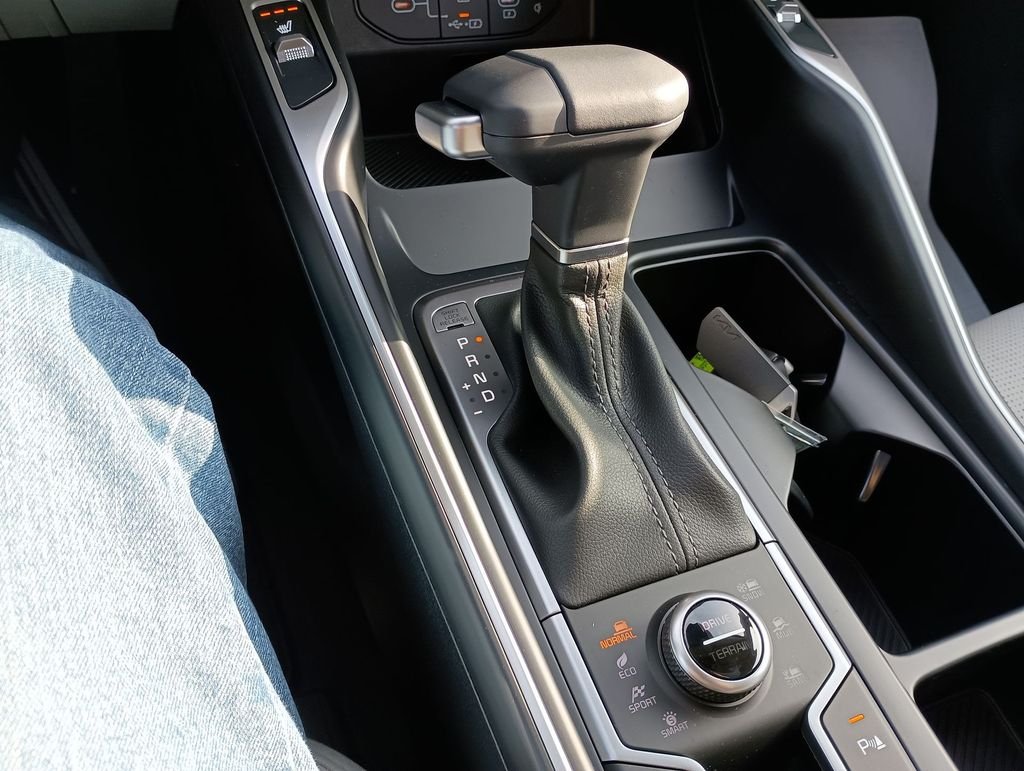 New 2026 Glacial White Pearl Kia X-Line EX AWD image 26