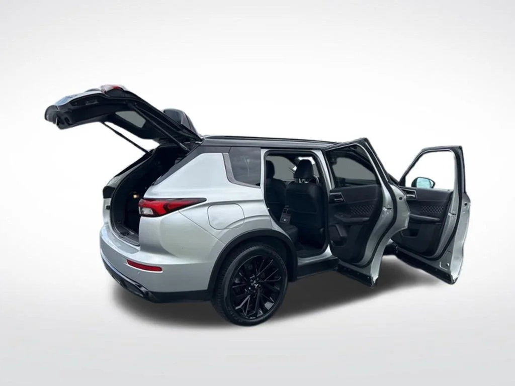 2025 Mitsubishi Outlander Plug-in Hybrid SEL Black Edition - Photo 28