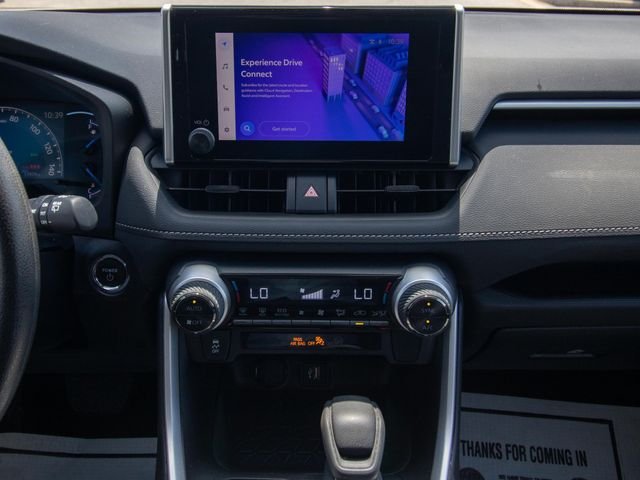 2024 Toyota RAV4 XLE - Photo 21