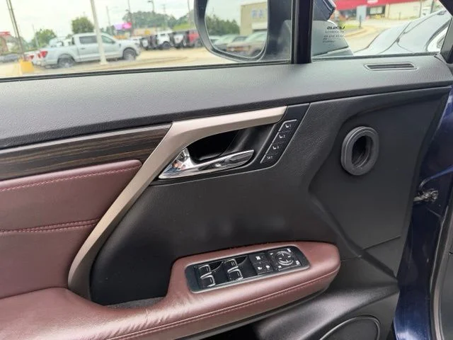 Used 2016  Lexus 350 image 11