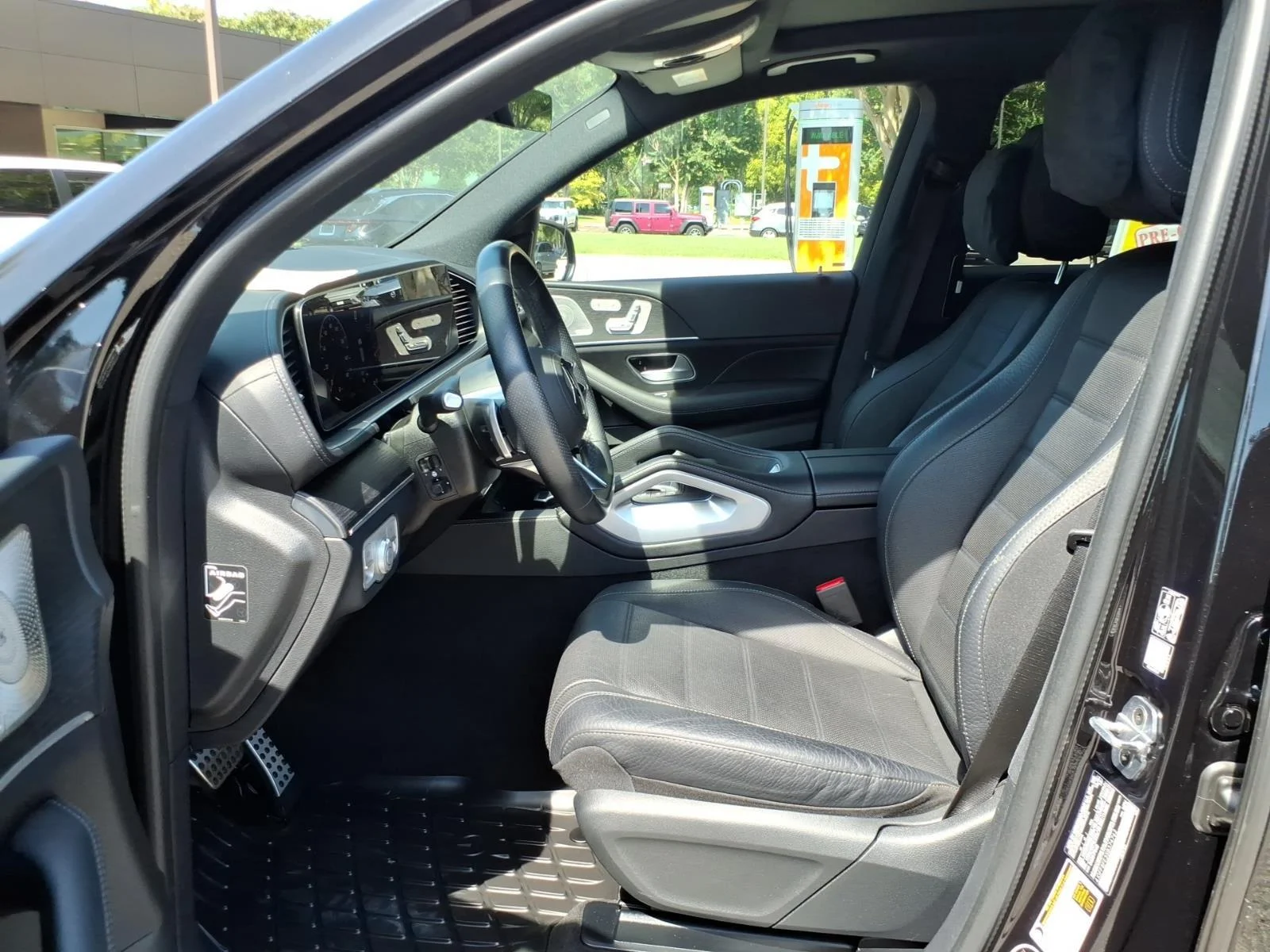 Certified Used 2025 Black Mercedes-Benz GLS 580 image 12