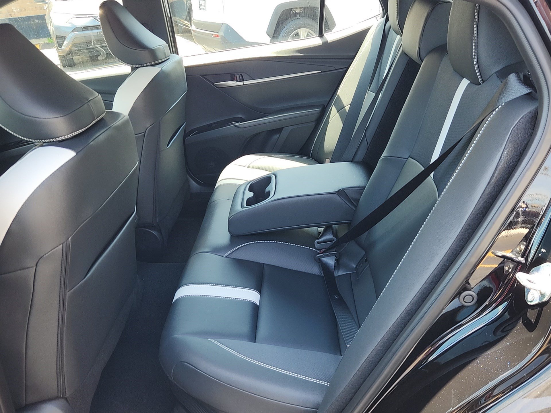 2026 Toyota Camry SE - Photo 25
