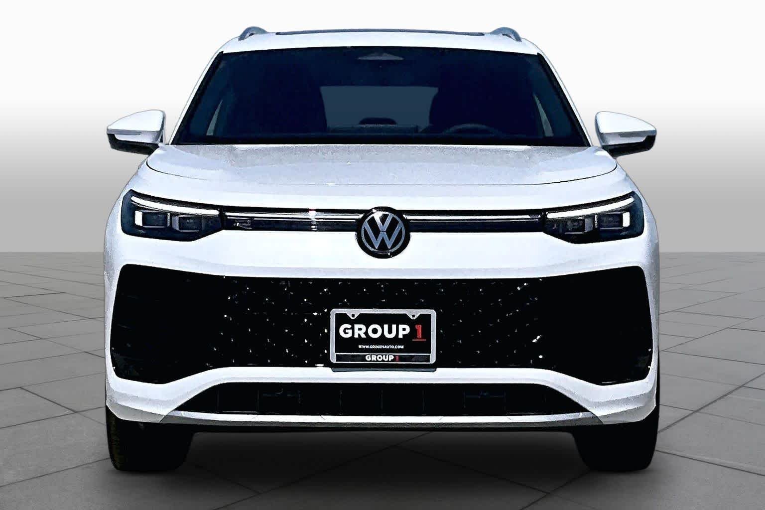 New 2026 Opal White Pear Volkswagen 2.0T SEL R-Line Turbo image 3