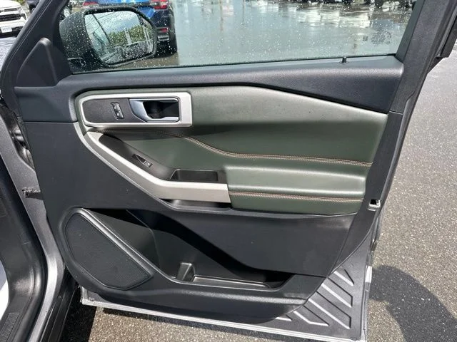 Used 2022 Gray Ford Timberline image 9