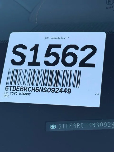 Used 2022 Red Toyota Platinum image 34