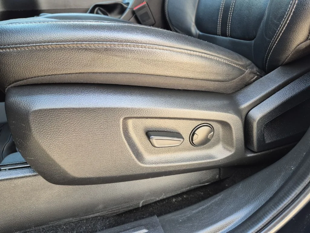 Certified Used 2023 Black Ford Lariat image 14