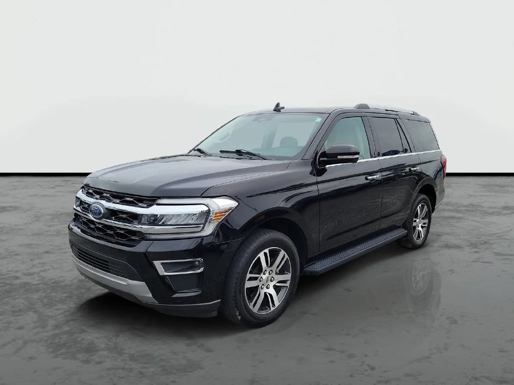 Used 2024 Black Metallic Ford Limited image 5