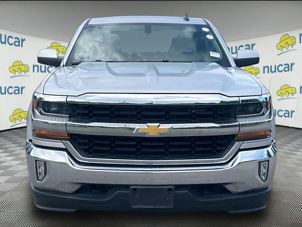 Used 2018 Silver Chevrolet LT image 2