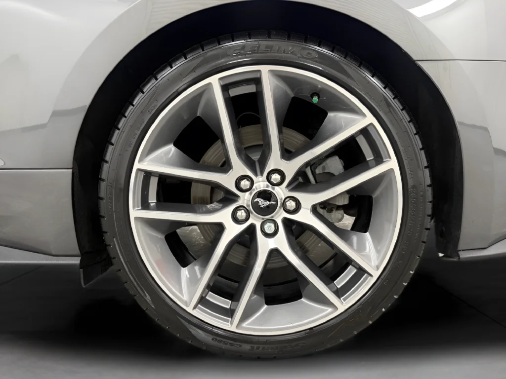 Used 2017 Gray Ford GT Premium image 30