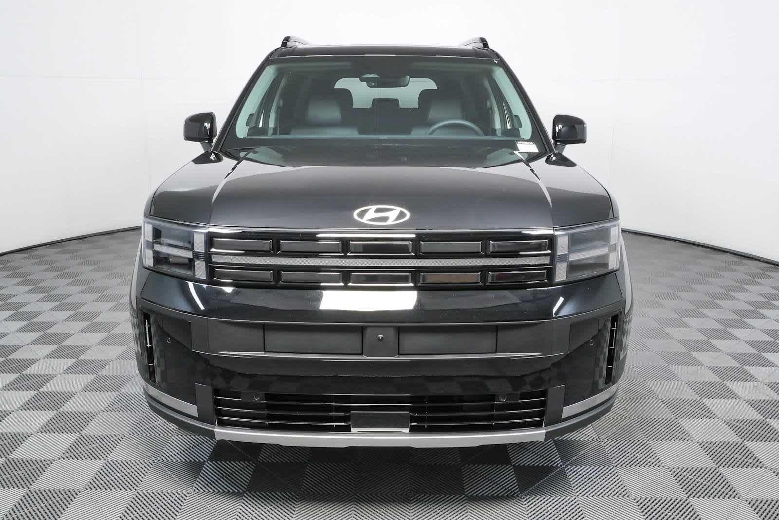 New 2026 Phantom Black Hyundai Limited image 4