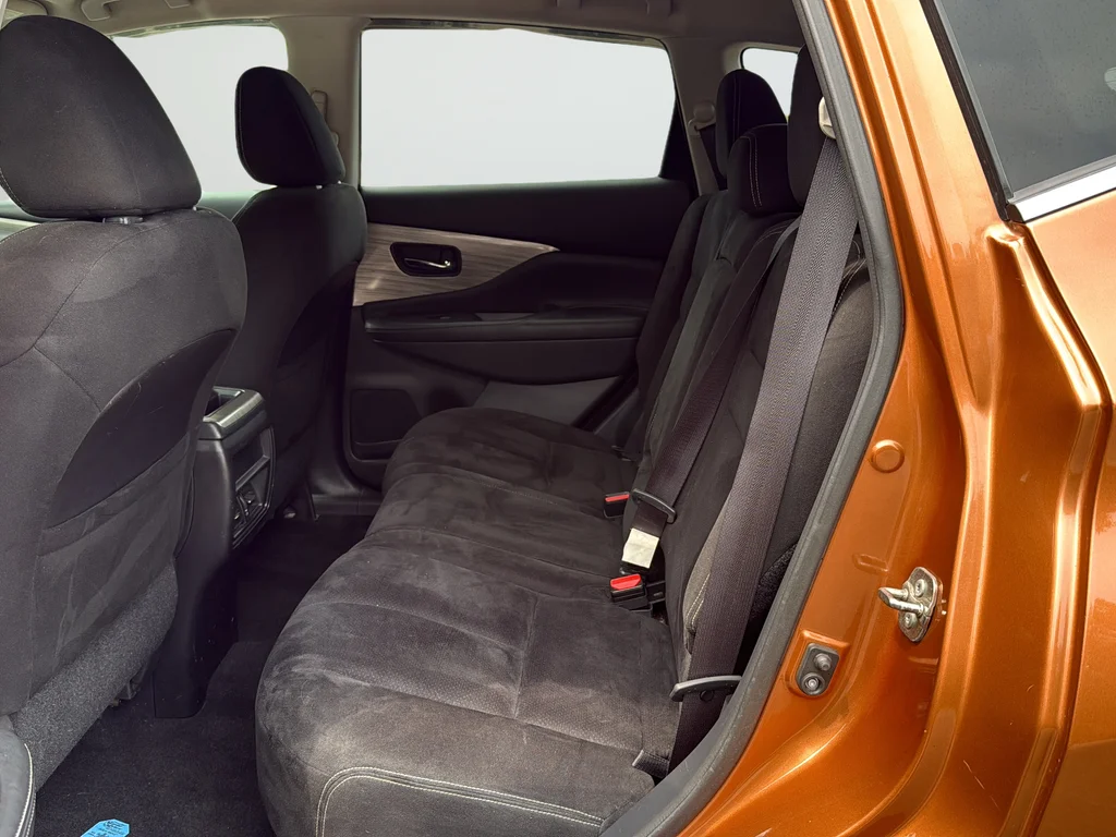 Used 2015 Orange Nissan S image 22
