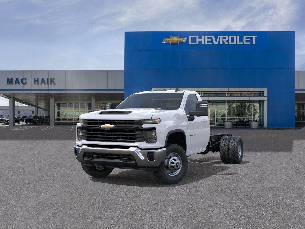New 2026 Summit White Chevrolet Work Truck image 8