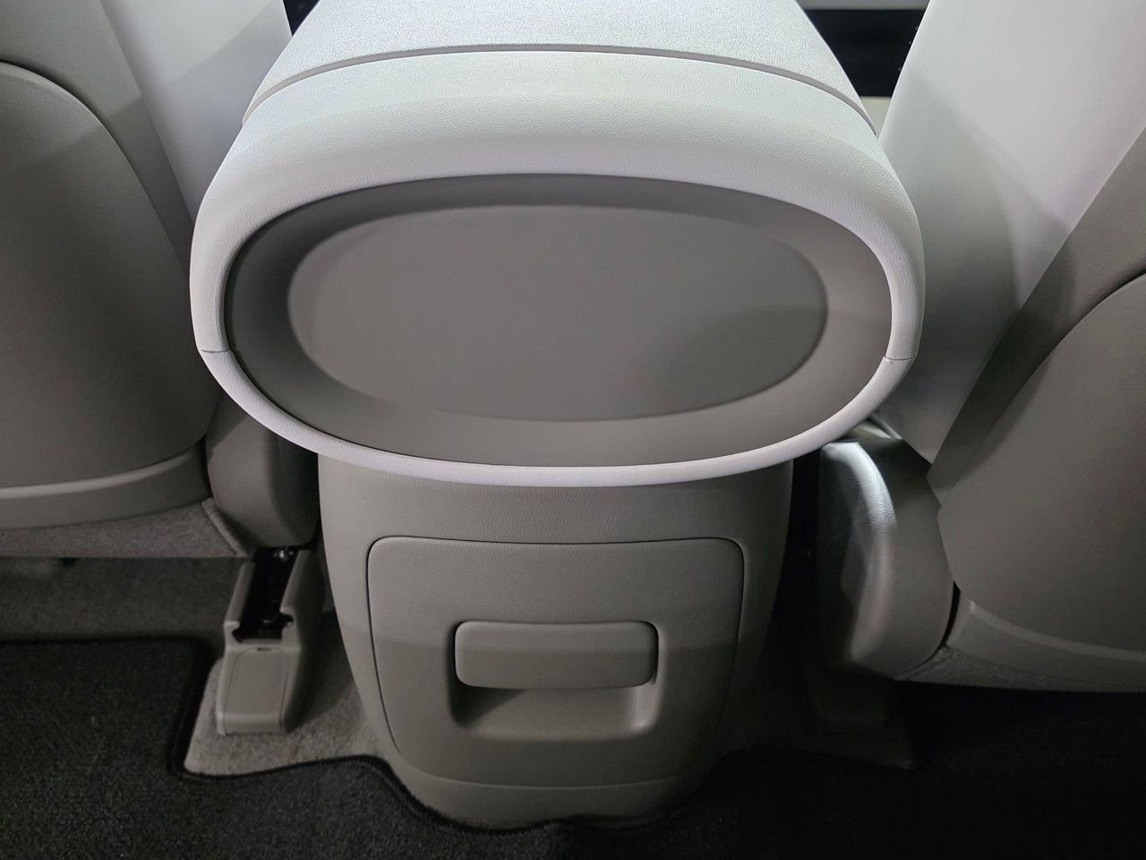 New 2026 Creamy White Pearl Hyundai SEL AWD image 17