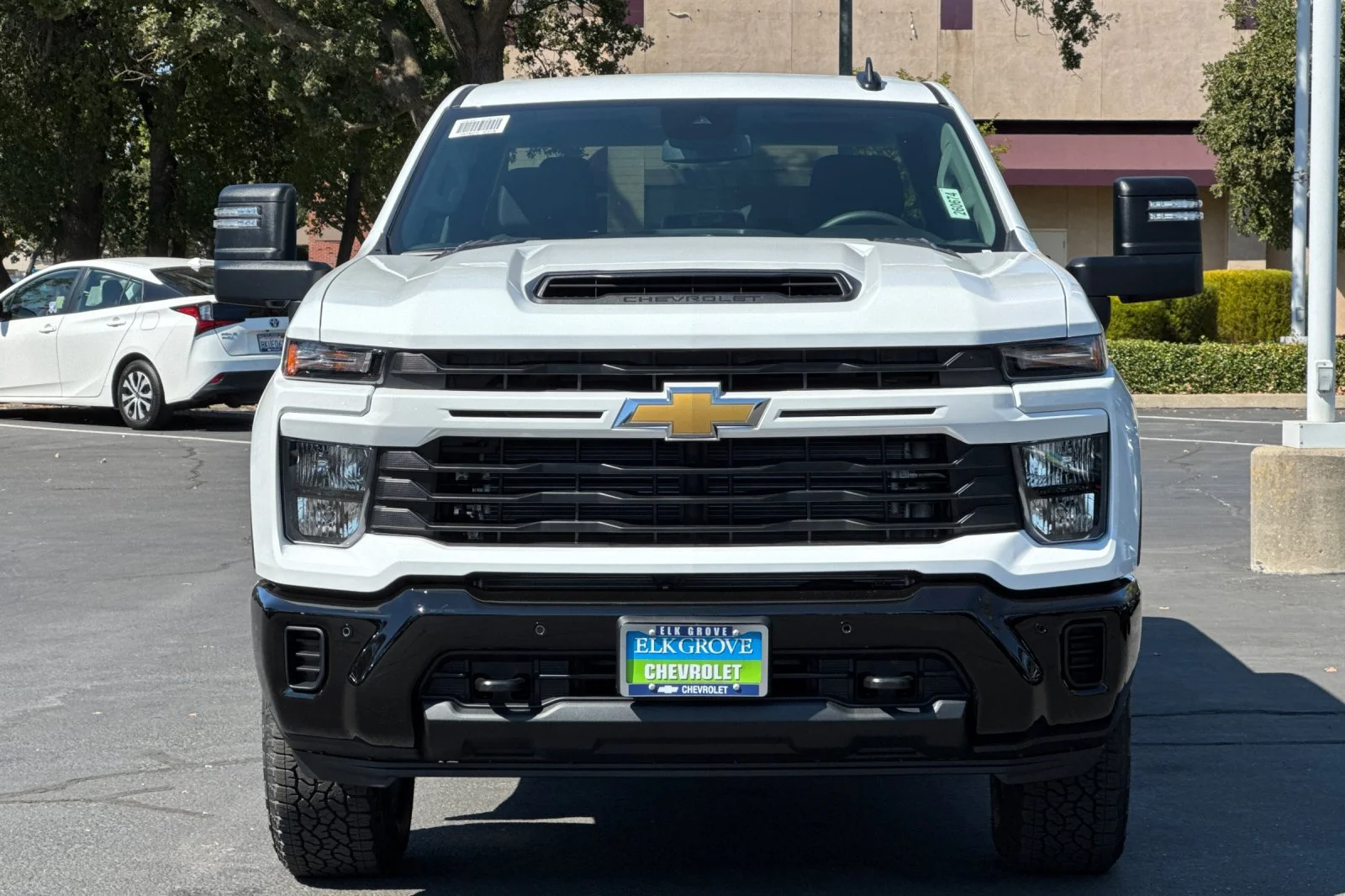 2026 Chevrolet Silverado 2500 HD Custom view 8