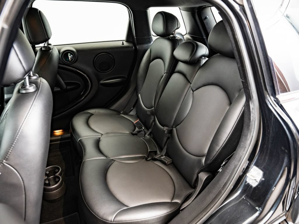 Used 2016 Absolute Black Metallic MINI  image 40
