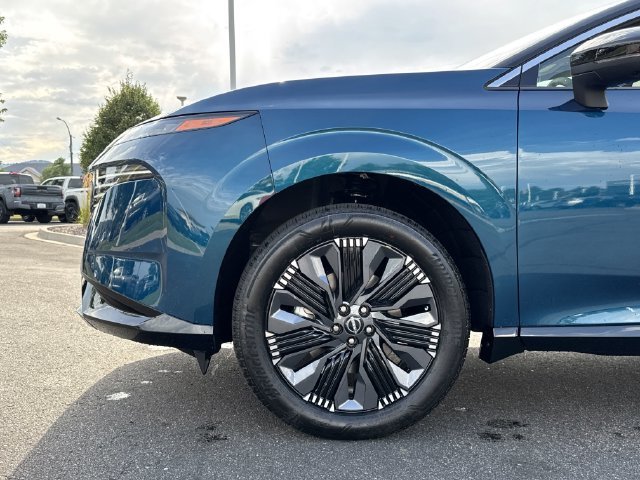 New 2026 Aurora Blue Pearl Metallic / Super Black Two-tone Nissan Platinum image 9