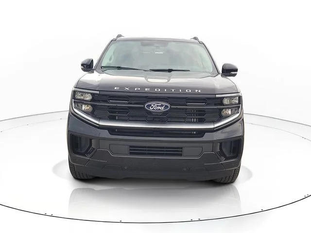 New 2027 Black Metallic Ford Platinum image 2
