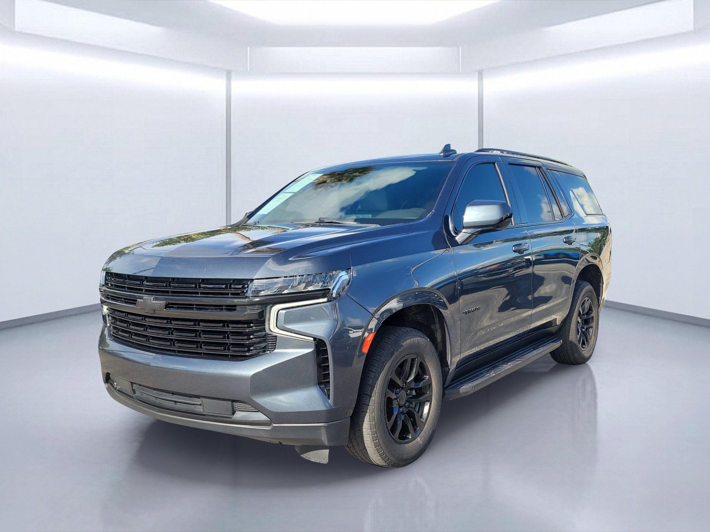 Used 2021 Shadow Gray Metallic Chevrolet LT image 2