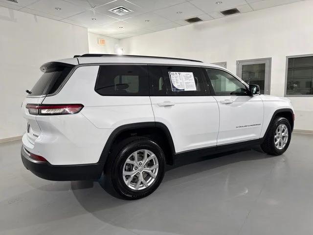 Used 2023 White Jeep Limited image 14