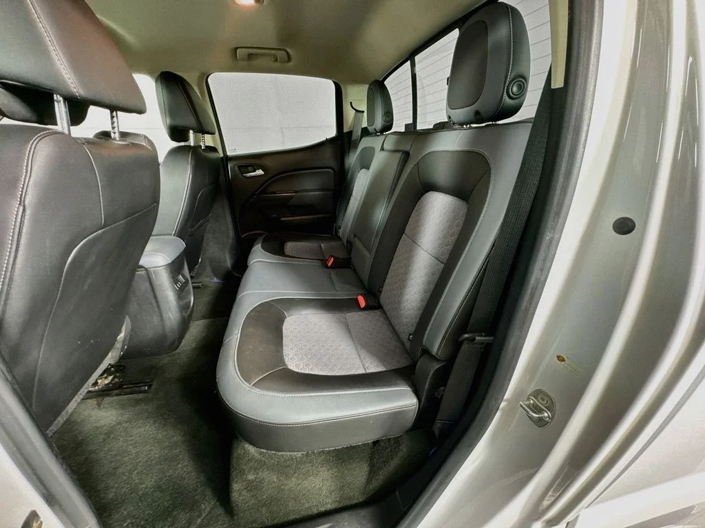 Used 2017 White Chevrolet Z71 image 29