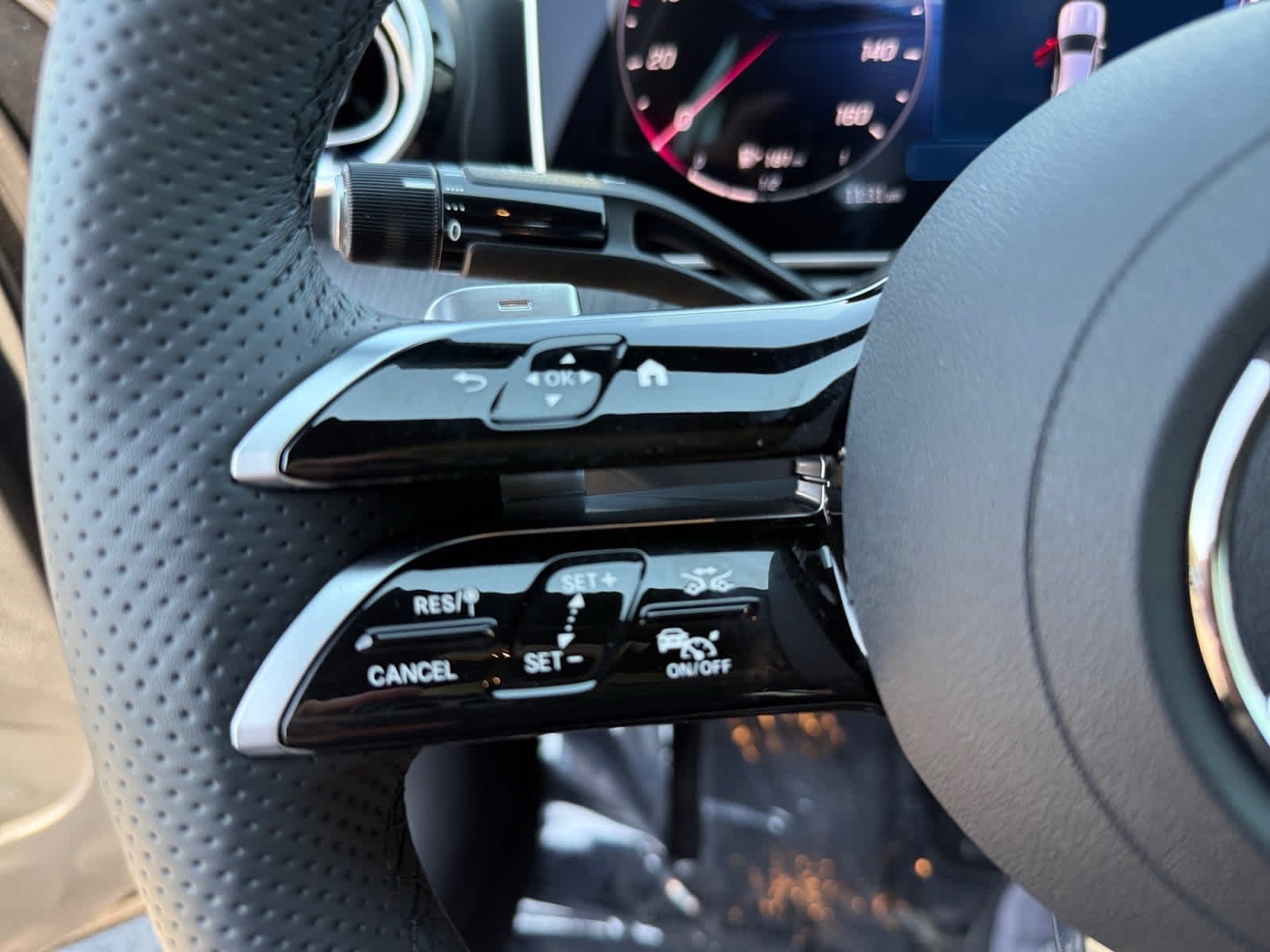 New 2026 Graphite Grey Metallic Mercedes-Benz C 300 image 22