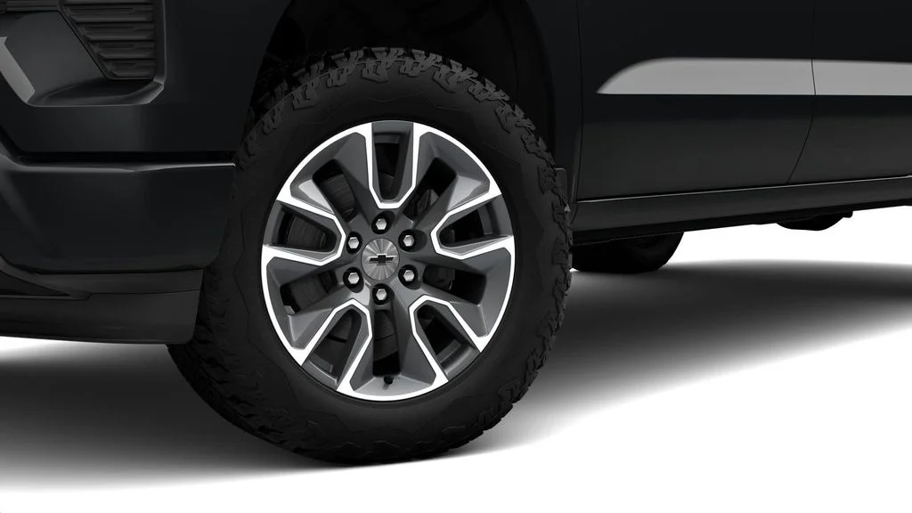 Used 2026 Black Chevrolet RST image 28